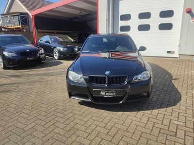 Zwart (metallic) Gebruikt 2007 BMW 330 M Sport Stationwagen | € 7.500