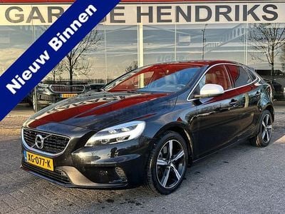 Zwart Gebruikt 2019 Volvo V40 Hatchback | € 19.845 (Goede deal)