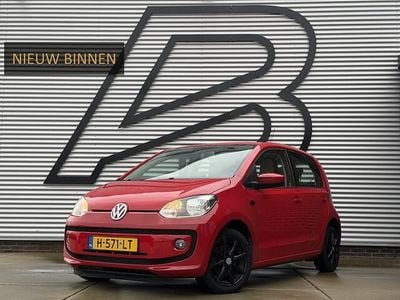 Rood Gebruikt 2013 VW up! high up! Hatchback | € 4.649 (Goede deal)