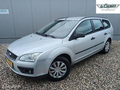 Grijs Gebruikt 2006 Ford Focus Futura Stationwagen | € 1.498 (Eerlijke prijs)