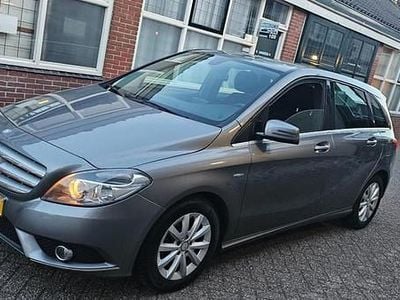 Grijs Gebruikt 2012 Mercedes B180 MPV | € 7.450 (Super prijs)