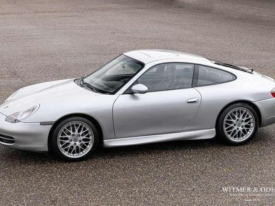 Porsche 911 Carrera