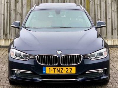 tweedehands BMW 320 3-SERIE D LUXURY LINE pano/keyless/ GERESERVEERD