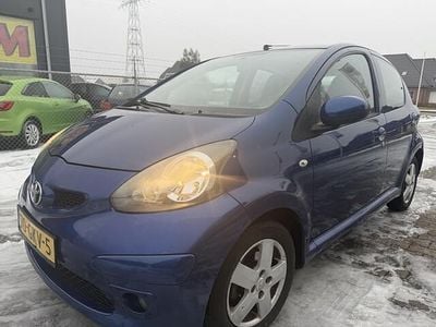 Occasion Toyota Aygo Sport 68 PK (50 kW) 2008 Blauw (metallic) Hatchback