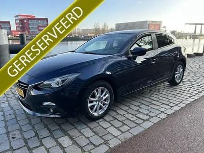 Blauw (mat) Gebruikt 2014 Mazda 3 Hatchback | € 8.950 (Eerlijke prijs)