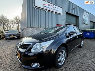Zwart (metallic) Occasion 2009 Toyota Avensis Comfort Stationwagen | € 7.895 (Eerlijke prijs)