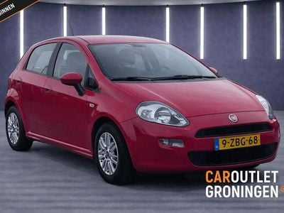 Rood Occasion 2014 Fiat Punto Evo Street Hatchback | € 3.490 (Eerlijke prijs)