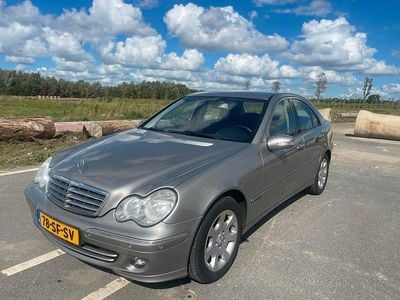 Mercedes C180