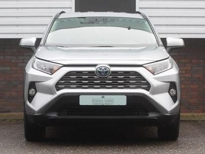 Occasion Toyota RAV4 Hybrid Style 178 PK (130 kW) 2021 Grijs SUV
