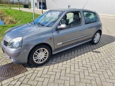 tweedehands Renault Clio II 1.6-16V Initiale