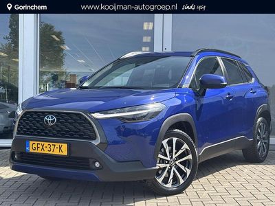 Blauw, metallic lak Occasion 2024 Toyota Corolla Cross SUV | € 34.400 (Eerlijke prijs)