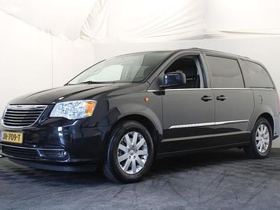 Zwart, metallic lak Gebruikt 2015 Chrysler Town & Country MPV | € 17.500