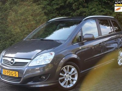 tweedehands Opel Zafira 1.8 Cosmo 140PK | Climate Control | Stoelverwarming | Leder | 7 Zitplaatsen | Cruise Control | Trekhaak | PDC | NAVI