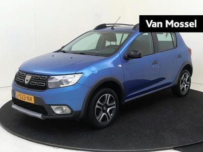 Blauw Gebruikt 2020 Dacia Sandero Stepway Hatchback | € 12.935 (Eerlijke prijs)