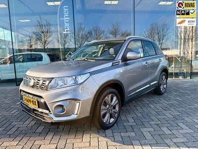 Grijs Gebruikt 2020 Suzuki Vitara SUV | € 17.395 (Eerlijke prijs)