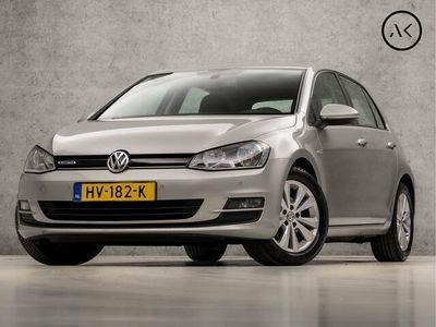 tweedehands VW Golf VII 1.0 TSI Sportline Automaat (APPLE CARPLAY, NAVIGATIE, CLIMATE, TREKHAAK, SPORTSTOELEN, LM VELGEN, PARKEERSENSOREN, NIEUWE APK, CRUISE, NIEUWSTAAT)