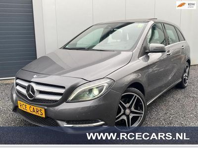 tweedehands Mercedes B220 4MATIC|Panorama|Schuif-opendakNavigatie|Cruise|Sto