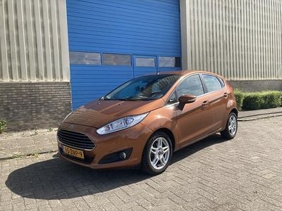 Bruin Gebruikt 2012 Ford Fiesta Titanium Hatchback | € 5.999 (Eerlijke prijs)