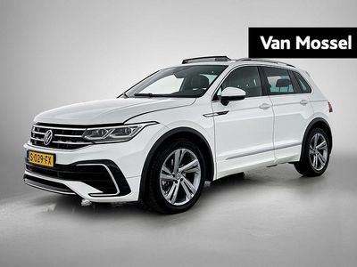 Wit Gebruikt 2023 VW Tiguan Business SUV | € 37.900 (Eerlijke prijs)