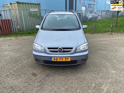 tweedehands Opel Zafira 2.2-16V Maxx Airco !!!