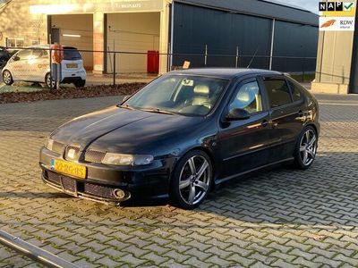 Occasion Seat Leon 150 PK (110 kW) 2005 Zwart, metallic lak Hatchback