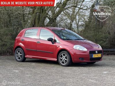 Occasion Fiat Grande Punto 84 PK (61 kW) 2011 Rood Hatchback