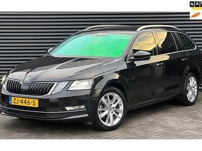 Zwart Occasion 2019 Skoda Octavia Business Line Stationwagen | € 9.945 (Duur)