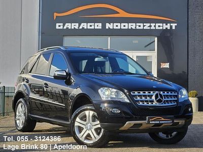 tweedehands Mercedes 350 M-KLASSEPrestige SPORT PAKKET LUXE LEDER|SCHUIFDAK|NAVIGATIE|TREKHAAK|PDC VOOR&ACHTER|DEALER ONDERHOUDEN|19 INCH Maandag tot Vrijdag geopend van 09.00 tot 20.00 uur en Zaterdag van 09.00 tot 18.00 uur