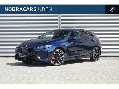 Tansanit Nieuw 2025 BMW 120 Executive Hatchback | € 57.953 (Iets duurder)