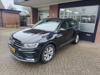 Zwart Gebruikt 2016 VW Tiguan Highline SUV | € 17.450 (Eerlijke prijs)