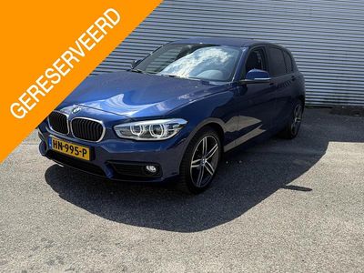 Blauw Occasion 2015 BMW 118 Hatchback | € 12.950 (Eerlijke prijs)