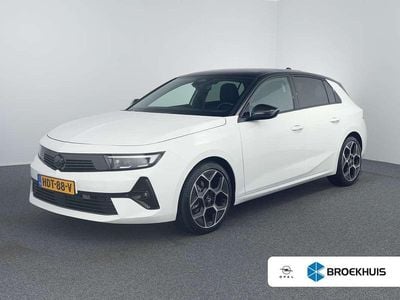Wit Gebruikt 2025 Opel Astra Ultimate Hatchback | € 31.810 (Eerlijke prijs)