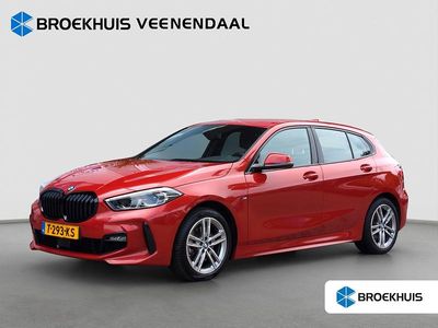 Rood Gebruikt 2023 BMW 118 M Sport Hatchback | € 26.745 (Eerlijke prijs)