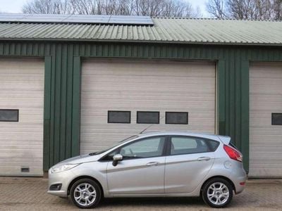 Grijs Occasion 2017 Ford Fiesta Style Hatchback | € 7.450 (Goede deal)