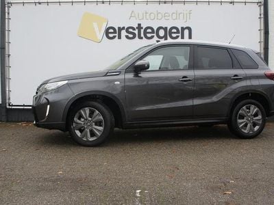 Grijs (metallic) Occasion 2025 Suzuki Vitara SUV | € 27.950 (Eerlijke prijs)