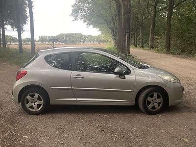Grijs Gebruikt 2006 Peugeot 207 Hatchback | € 2.000 (Iets duurder)