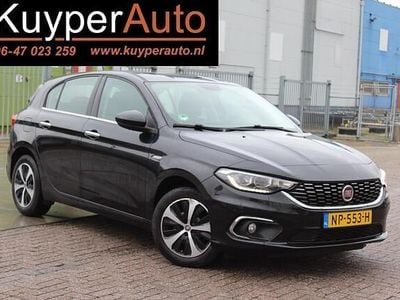 Zwart Occasion 2017 Fiat Tipo Business Hatchback | € 7.450 (Goede deal)