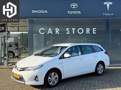 Wit Occasion 2013 Toyota Auris Stationwagen | € 9.995 (Goede deal)