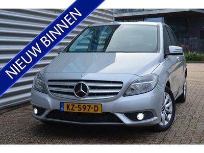 Occasion Mercedes B180 122 PK (89 kW) 2012 Grijs (metallic) MPV