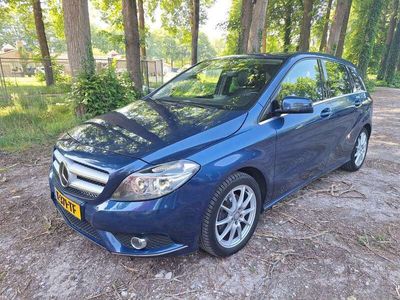 Mercedes B180