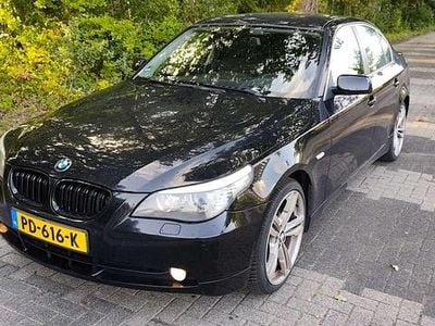 BMW 523