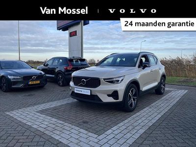 Bruin Occasion 2025 Volvo XC40 Plus SUV | € 42.940 (Eerlijke prijs)