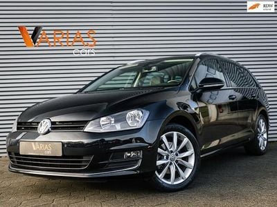 Zwart (metallic) Gebruikt 2015 VW Golf VII Edition Stationwagen | € 11.950 (Goede deal)