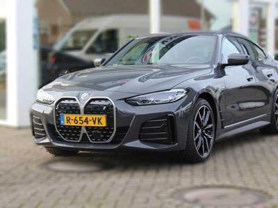 Grijs Gebruikt 2022 BMW i4 Executive Sedan | € 47.500 (Eerlijke prijs)