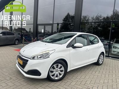 Wit Gebruikt 2015 Peugeot 208 Active Hatchback | € 8.900 (Eerlijke prijs)