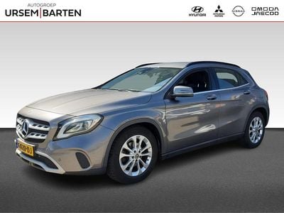 Grijs Gebruikt 2019 Mercedes GLA180 Business SUV | € 17.930 (Eerlijke prijs)