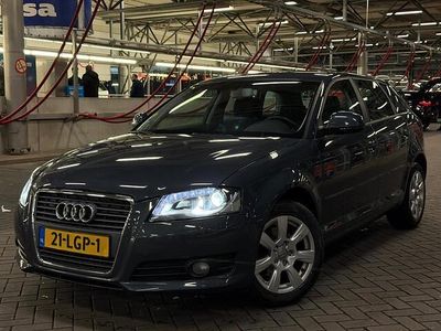 Grijs Gebruikt 2010 Audi A3 Sportback Ambiente Hatchback | € 8.795 (Eerlijke prijs)