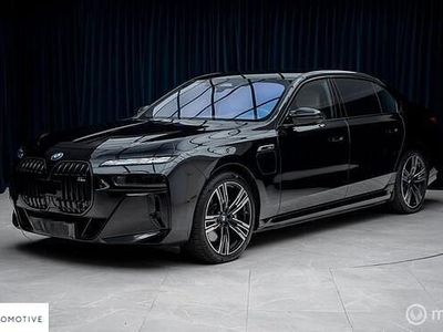 BMW M760e
