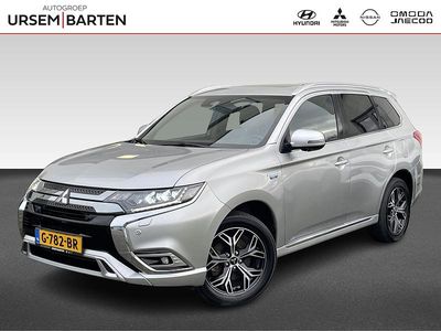 Zilver Gebruikt 2019 Mitsubishi Outlander P-HEV Instyle SUV | € 16.930 (Eerlijke prijs)