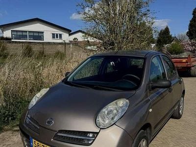 Bruin Gebruikt 2006 Nissan Micra Visia Hatchback | € 1.650 (Eerlijke prijs)